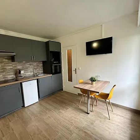 Proche Versailles * Les Clayes-Sous-Bois